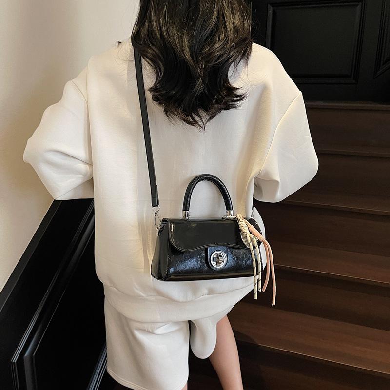 Handbag New Shoulder Bag Versatile Fashion Small Square Bag