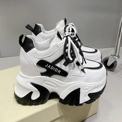 Мода 10,5 см Женские кожаные массивные кроссовки Новая осень Скрытые каблуки Повседневная спортивная обувь для папы Толстая подошва Платформа Дышащие кроссовки Женские