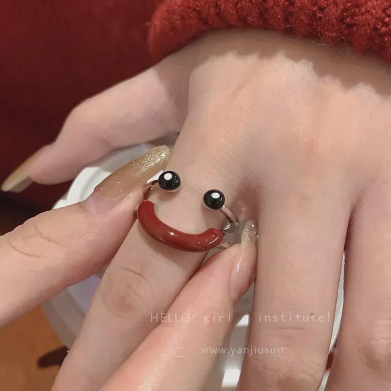 Quirky Open Smiley Face Ring: Cute, Funny & Fashionable Design for Women