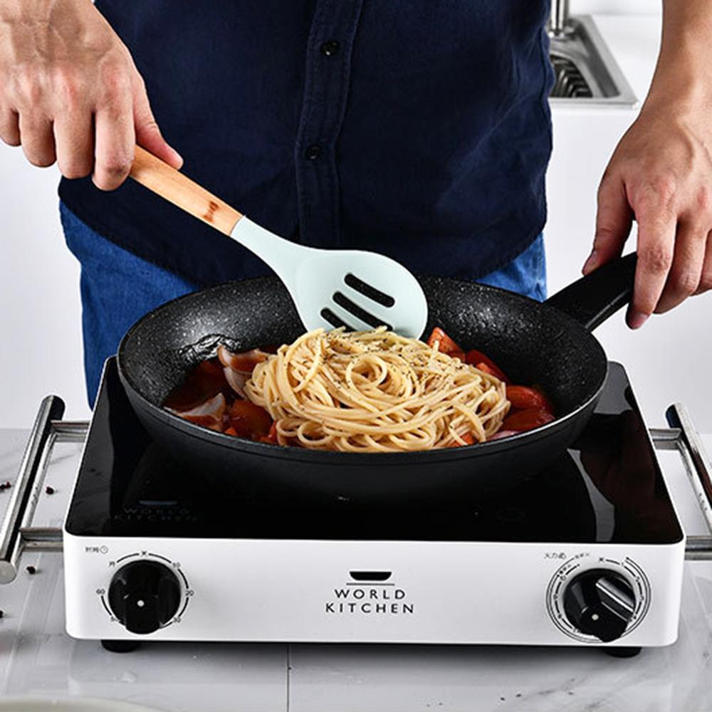 Silicone Kitchenware Cooking Utensils Set Non-stick Cookware Spatula Shovel Egg Beaters Wooden Handle Kitchen Cooking Tool Set