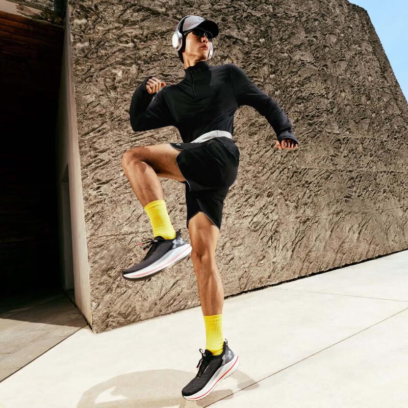 Under Armour Men's Launch Pro Sun Protection Long Sleeve Running T-Shirt