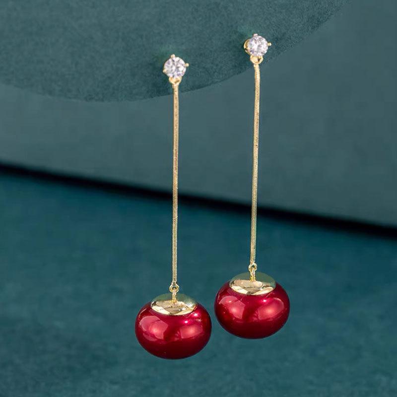 Korean S925 Sterling Silver Pearl Stud Earrings - Trendy and Elegant Design