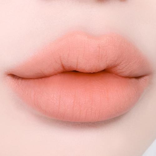 Clio Бархатный карандаш для губ