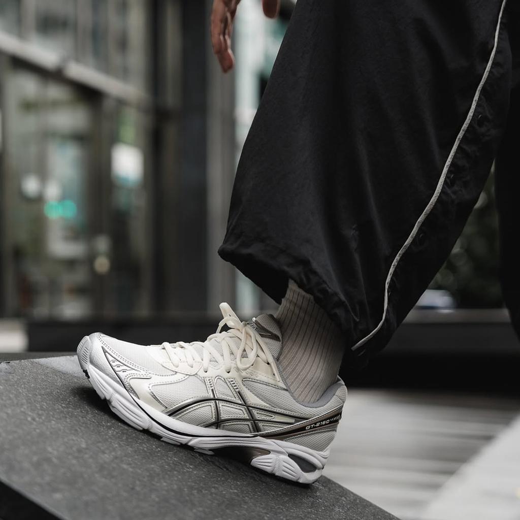 Asics GT 2160 кремово-серые мужские кроссовки 1203A320-111