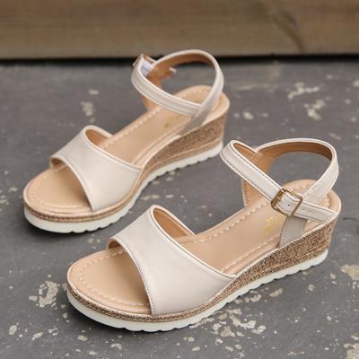 Женские нескользящие пляжные сандалии на толстой подошве, легкие босоножки на танкетке для женщин, лето 2024, сандалии на платформе с ремешком на щиколотке, женские