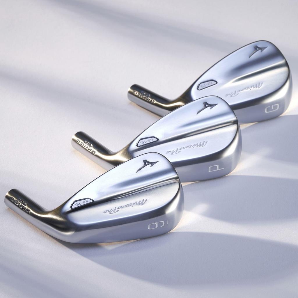 MIZUNO Men's Mizuno Pro M-15 Gap Wedge (GW) Golf Club with MODUS3 TOUR 105 Steel Shaft, Flexibility S, 5KJHB347