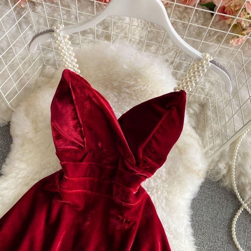 Французский стиль чистого желания золотисто-бархатная юбка на бретельках женская летняя новая темпераментная нишевая талия V-образный вырез сексуальное платье