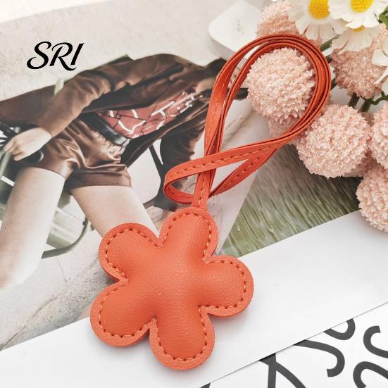 Phone Strap Leather Flower Pendant Cherry Blossom Keychain Cotton Filled Cute Photogenic Charm Floral Bag Hanging Car Accessories Soft