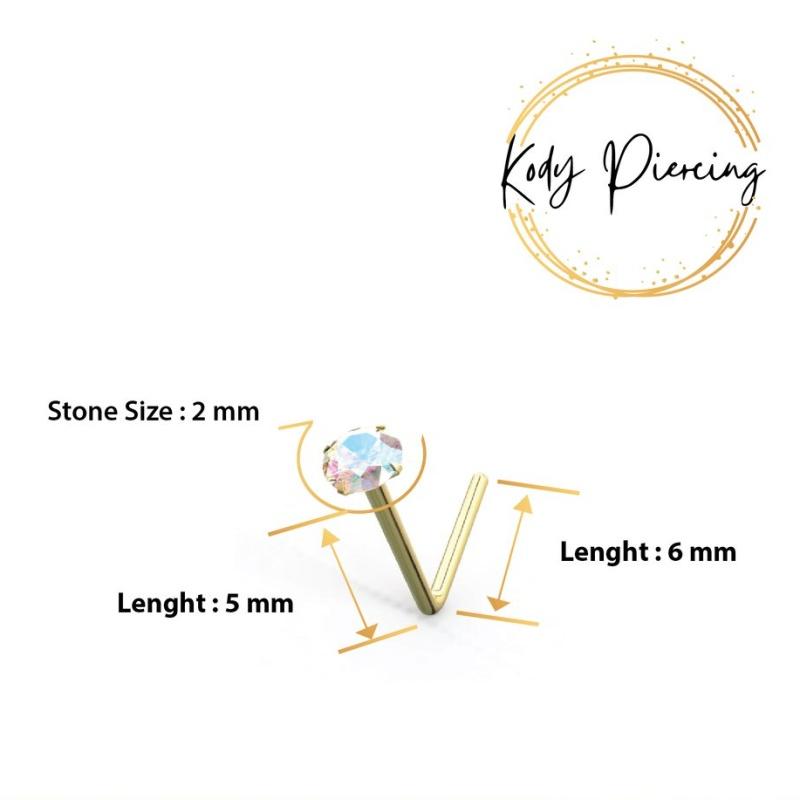 L-образная шпилька KODY PIERCING из 9-каратного золота, украшенная набором настоящих переливающихся кристаллов толщиной 2 мм.
