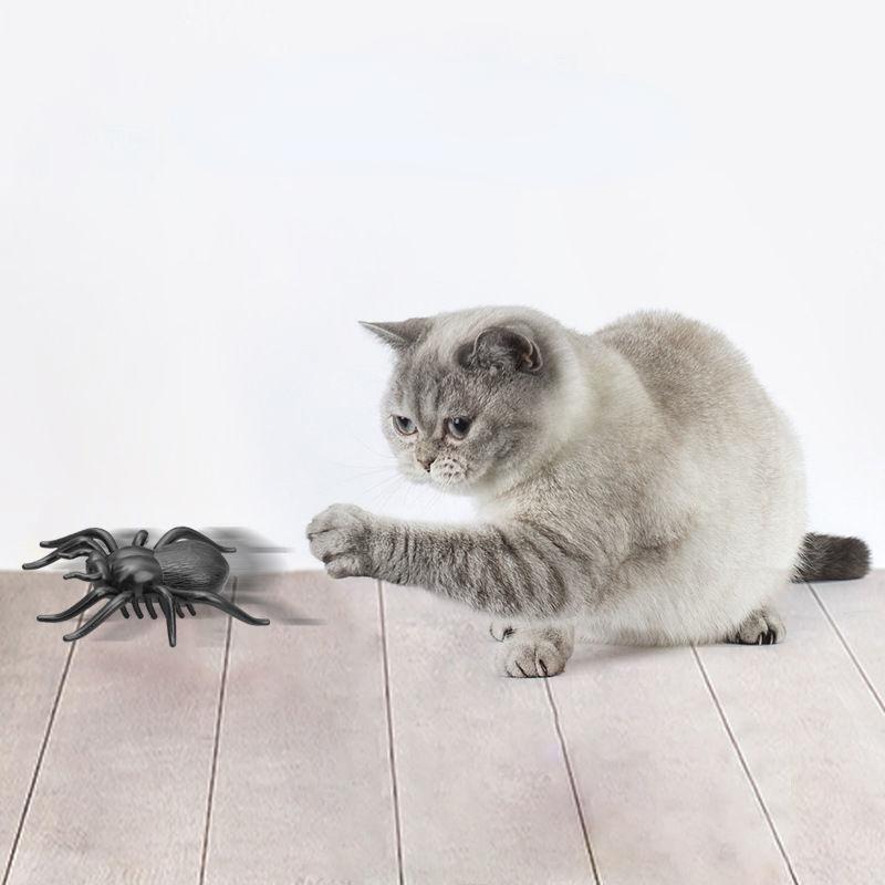 Электрическая игрушка-жук для кошек, Автоматическая игрушка-перевертыш, препятствие для побега кошки, Работает от батареек, Вибрация, Игрушка для игры питомца, Мини-робот-жук