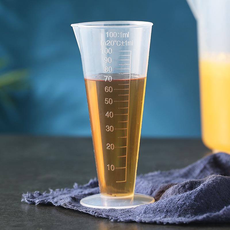 Мерный стаканчик 100 мл из пищевого пластика со шкалой - Не содержит БФА, Идеально подходит для использования на кухне и в ресторане