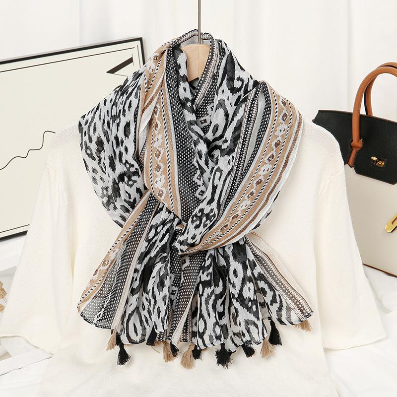 Hot-selling Spring and Summer New Beard-hanging Tassel Scarf Female Exotic Shawl Travel Wear Yellow-green Sunscreen