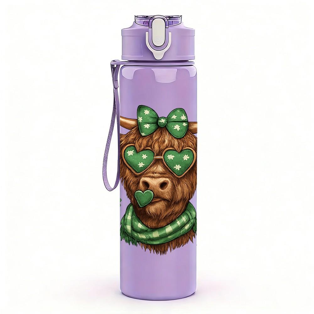 1PC St Patrick Highland Cow Art 750ml Color Plastic Sports Water Bottle Leakproof Flip Straw Lid Suitable for Sports Office Home Use
