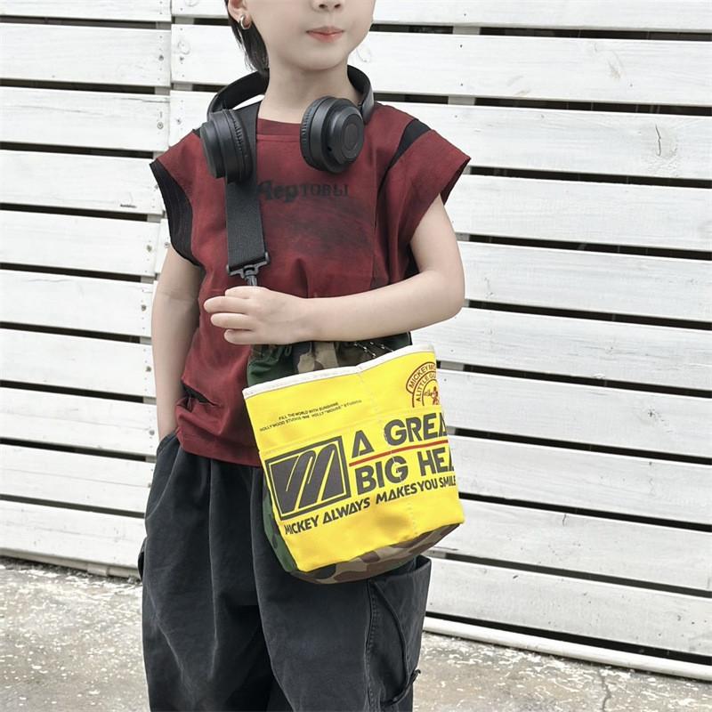 Холщовая сумка через плечо на кулиске с детским узором, с нашивными деталями, для ежедневного использования