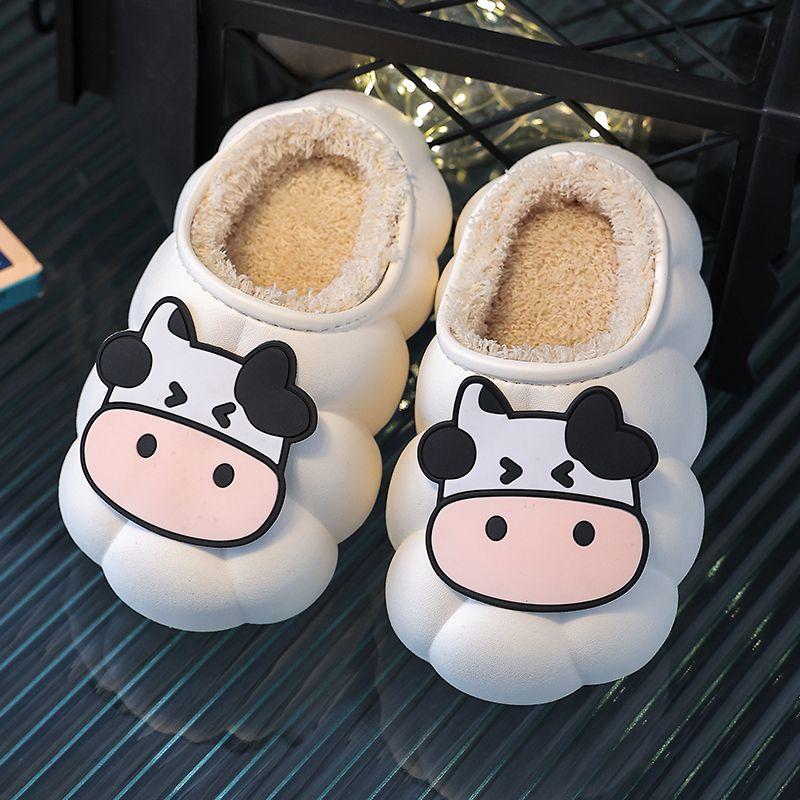 2024 Новые детские тапочки с изображением коровы и животных из мультфильма, детская обувь высшего качества, шлепанцы на плоской подошве, милые маленькие мягкие тапочки для дома с изображением молочной коровы
