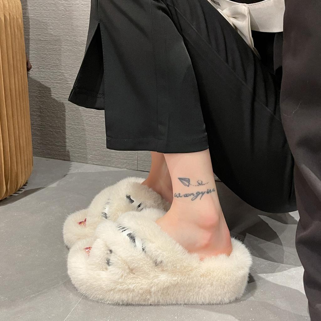 Модные меховые тапочки с толстым дном, женские перекрещивающиеся ремешки, модная домашняя одежда, шлепанцы с круглым носком, женские туфли на платформе