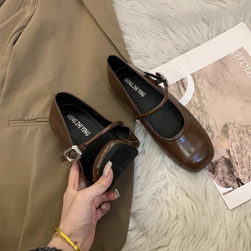 French with Skirt Mary Jane Shoes Women's Shoes 2025 Spring and Autumn New Korean Version Flat-bottomed Doudou Shoes Silver Small Leather Shoes