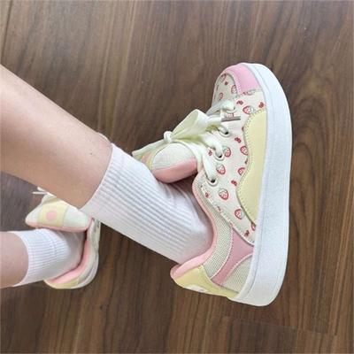 Милашка пудра студентка оригинальная цветовая гамма нишевые туфли-хлеб женские осенние новые универсальные повседневные спортивные кеды на платформе