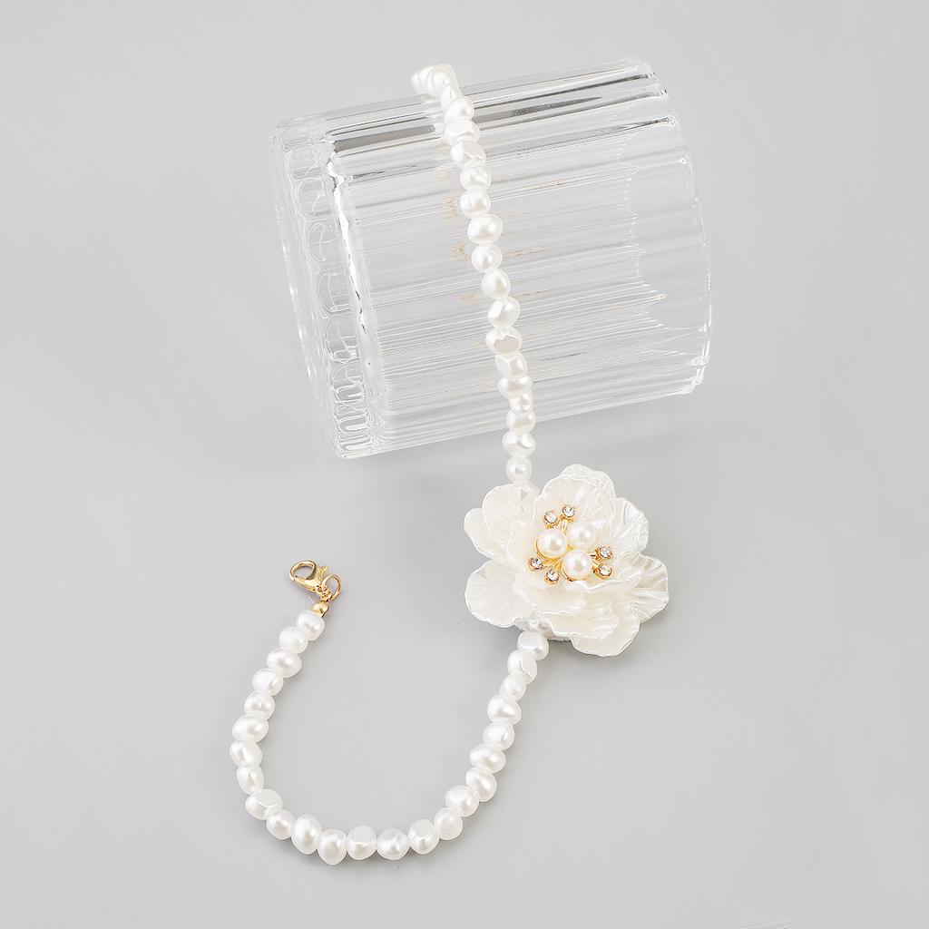 Французское ретро-романтическое трехмерное ожерелье из жемчуга камелия. Свежее и милое темпераментное легкое роскошное женское ожерелье.