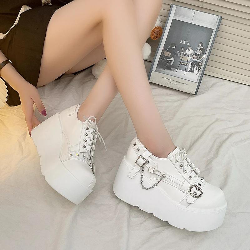 Модная Ретро Рок Обувь Ботинки Для Женщин Новая Темная Панк Кожаная Обувь Металлическая Нишевая Низкий Верх Обувь на Платформе Для Женщин 8,5 СМ Толстая Подошва