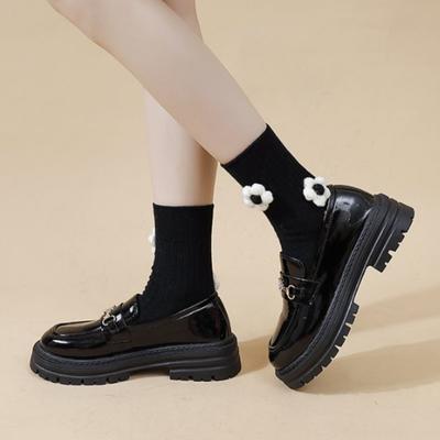 Распродажа модной женской обуви 2024 года, новые женские туфли-лодочки без застежек, осенние туфли-лодочки с круглым носком и металлическими украшениями, водонепроницаемые туфли-лодочки на среднем каблуке