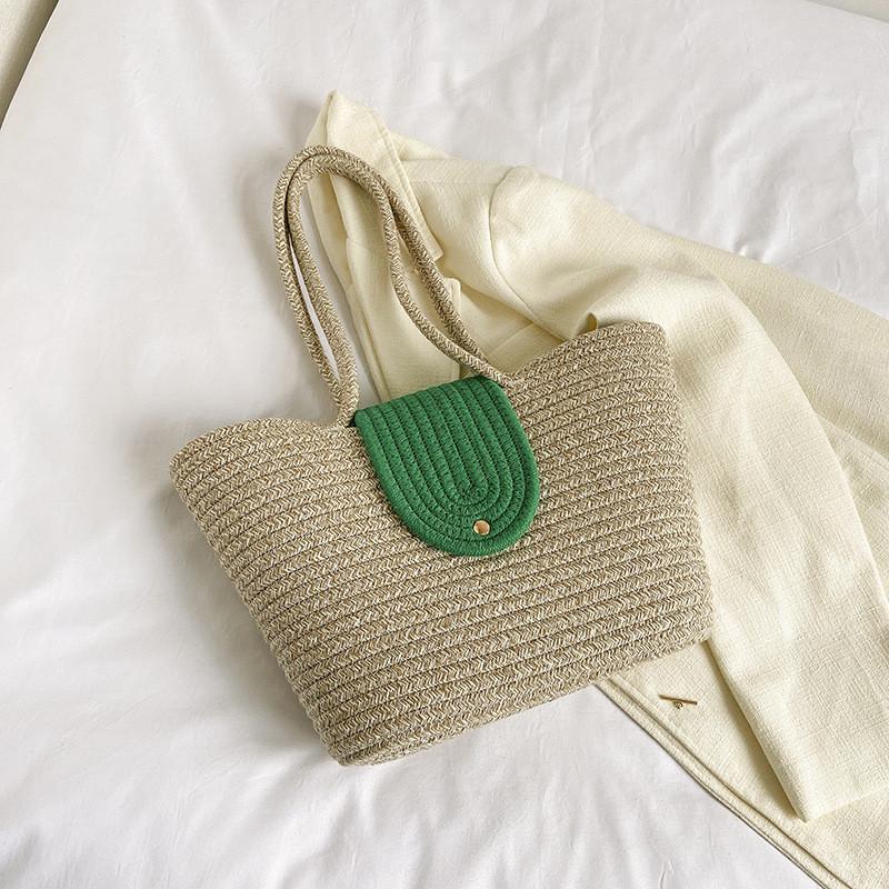 Elegant Woven Tote Bag Trendy Bucket Shape Handbag For Beach Or Vacation Use