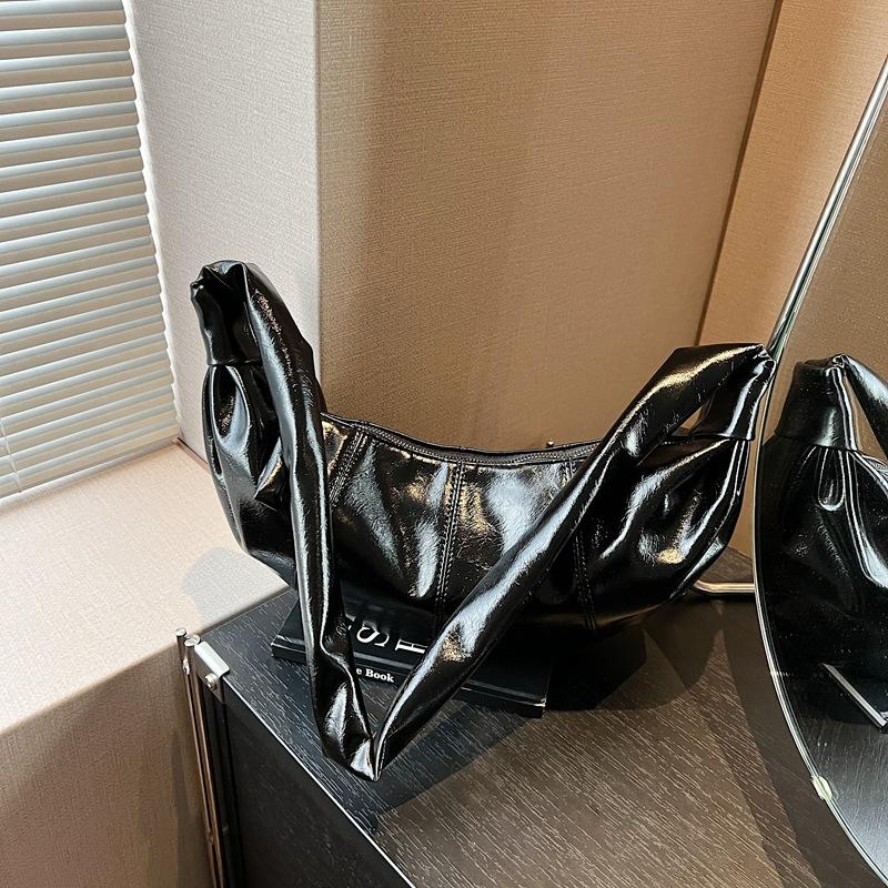 Сумка большой вместимости женская 2025 новая атмосферная простая универсальная сумка-мессенджер летняя высококлассная дорожная сумка-пельмень