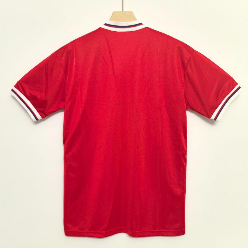 Retro jerseys: Santos, Neymardini, England, Beckham, Gerard Lampard, AC Kaká jersey
