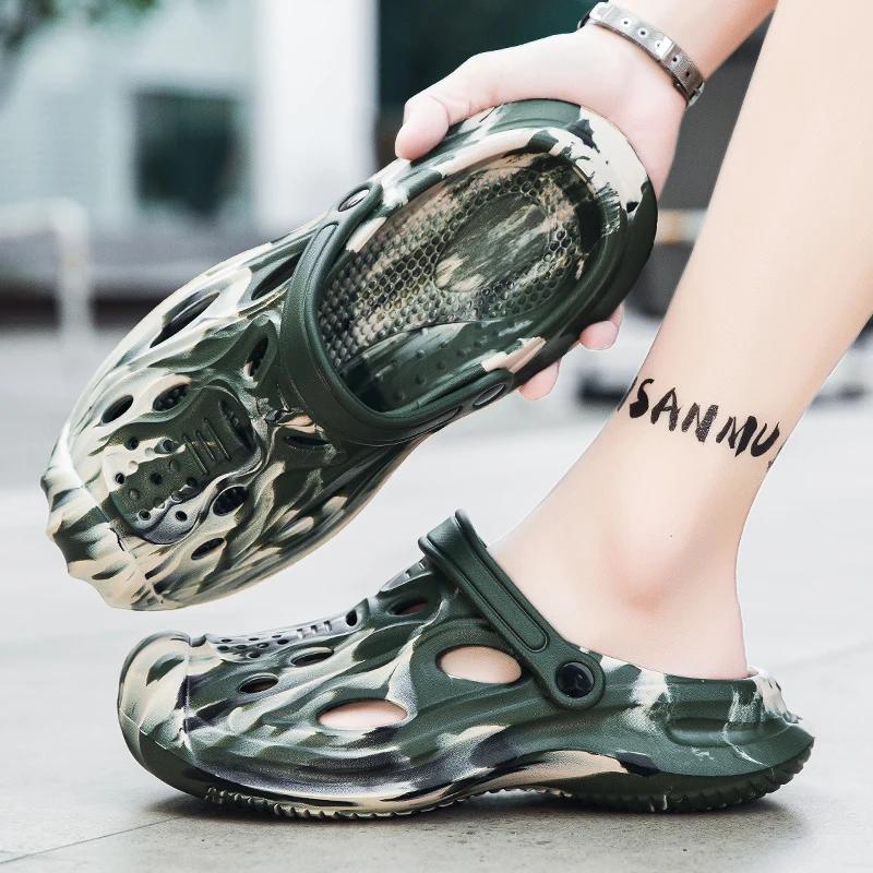 Claccis Мужские тапочки 2025 Мужская летняя пляжная обувь Женская уличная обувь Камуфляжные сандалии для бега Летние парные садовые сабо
