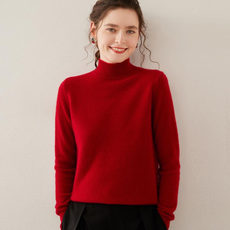 Women's Double-Ply Wool Knitwear – Thick, Soft Cashmere Half-High Collar Sweater for Autumn & Winter.