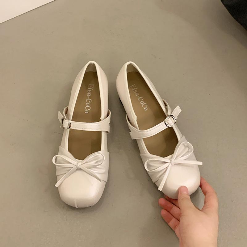 Inner height increase French ballet single shoes women's new autumn and winter beautiful Mary Jane small leather shoes Doudou shoes