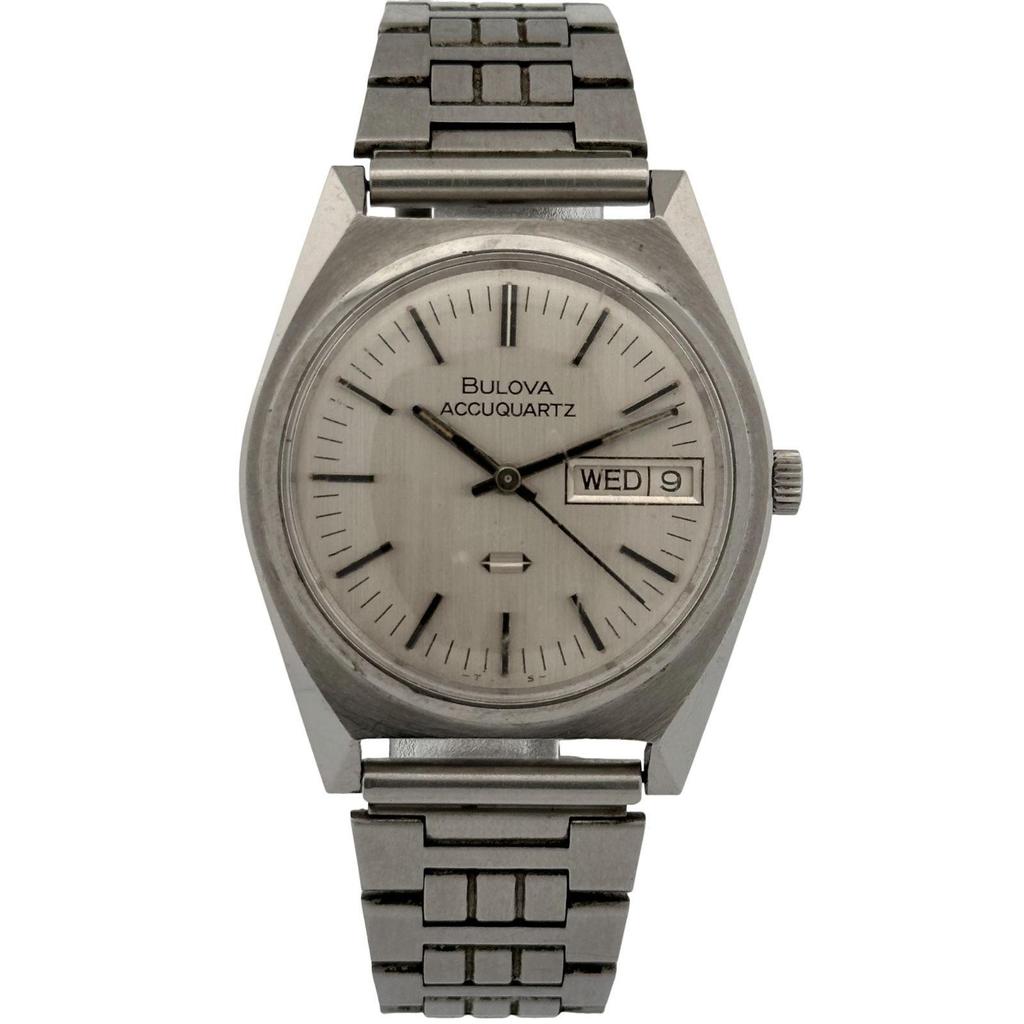 Б/у часы BULOVA ACCUQUARTZ кварцевые (движение руки)