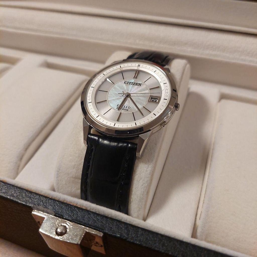 Б/у [Хорошее состояние] Citizen Exceed Eco-Drive радиочасы (внешний кожаный ремешок заменен)