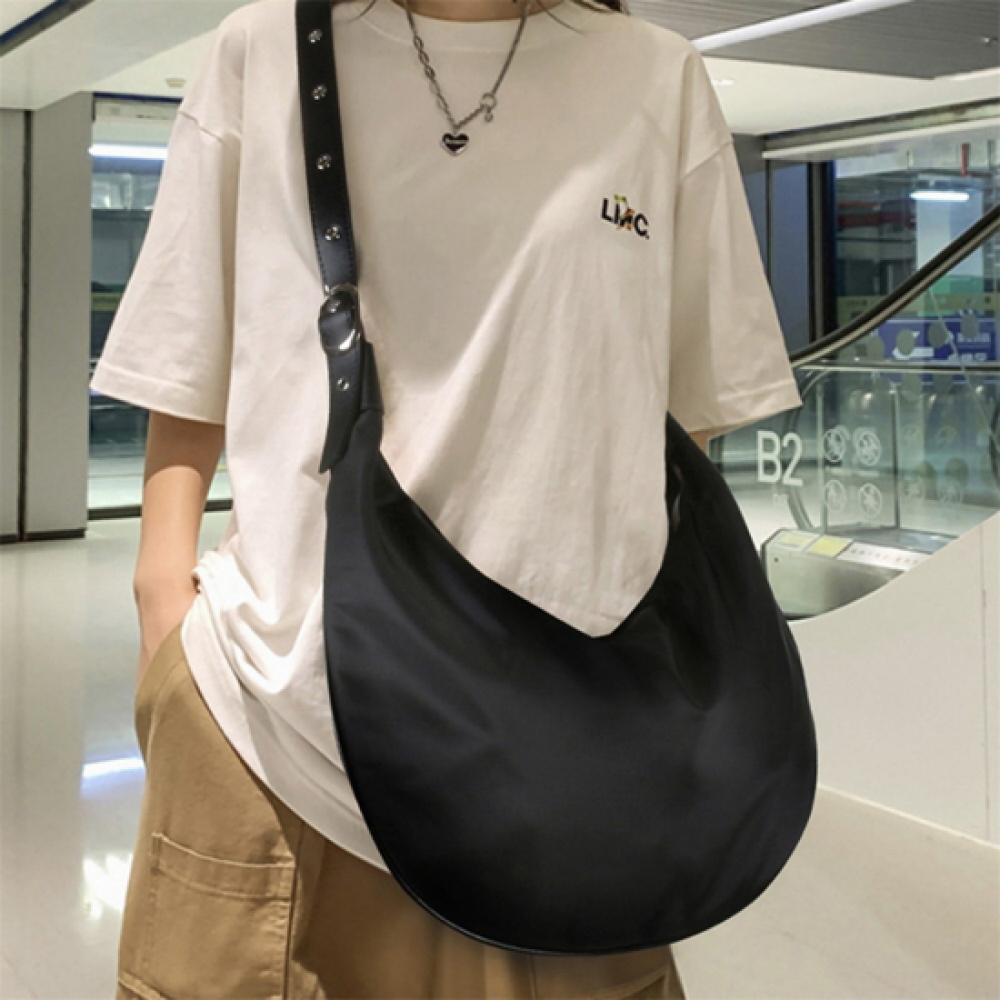 New Arrivals Open Run Women Half Moon Black Hobo Bag Eyelet Decoration