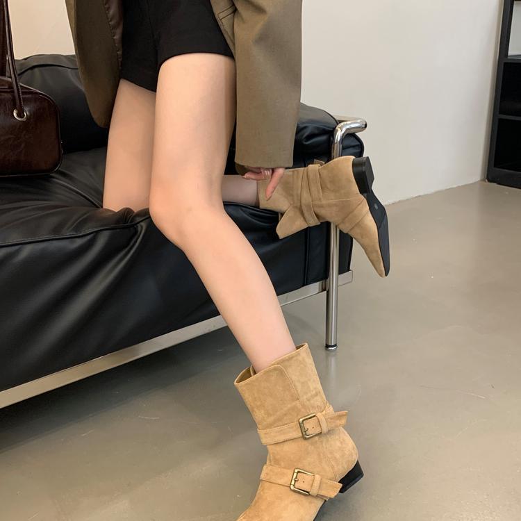 2024 новые осенние корейские замшевые короткие сапоги с пряжкой на поясе на толстом каблуке, сапоги среднего каблука, коричневые ковбойские сапоги в стиле вестерн