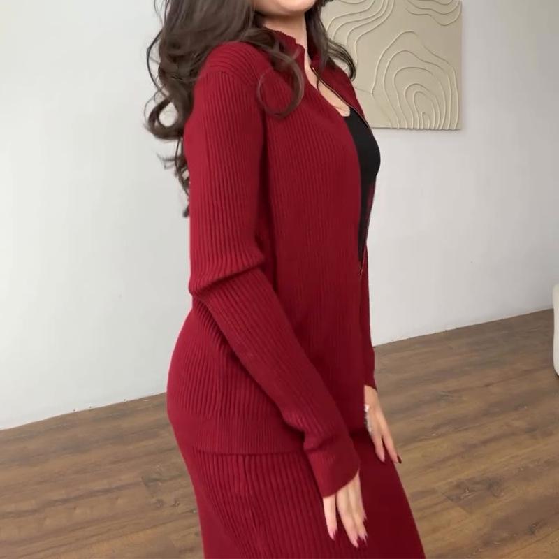 Женский вязаный комплект: свитер и юбка миди – Осенняя коллекция 2025, европейская/американская мода