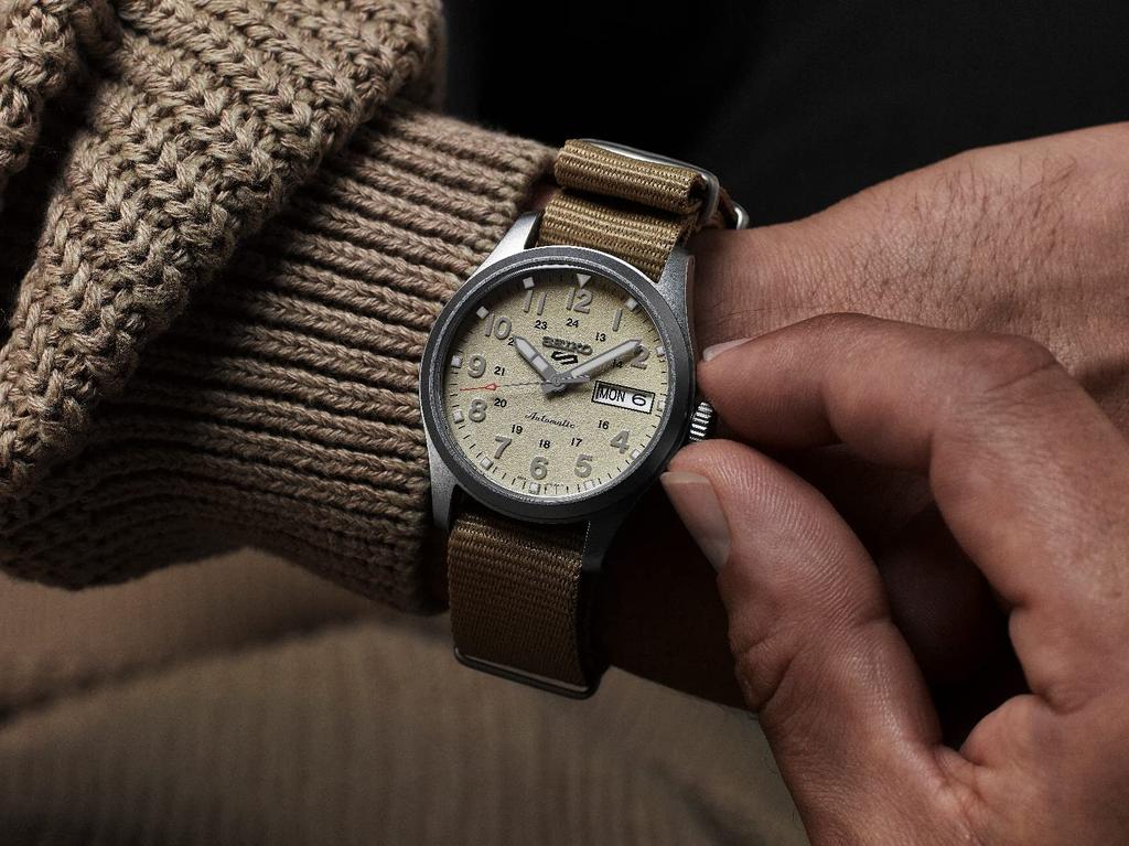 Seiko SEIKO Watch Automatic Manual Winding Overseas Model Beige Nylon Band SRPJ83K1 Men's [Item]