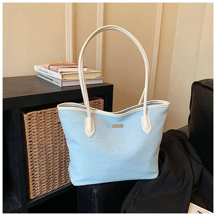 Handbag 2026 New Casual Simple Temperament Shoulder Bag Fashion Advanced Large Capacity Practical Tote Bag