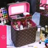 Вместительная женская косметичка с зеркалом - Новинка 2025 года, высококачественный футляр для хранения косметики.