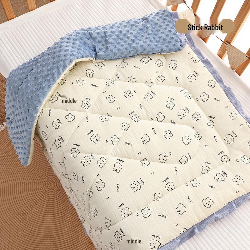 Three-Piece Pure Cotton Baby Bedding Set - Bean Cover Blanket, Cloud Pillow, Ruffled Quilt for Spring/Autumn