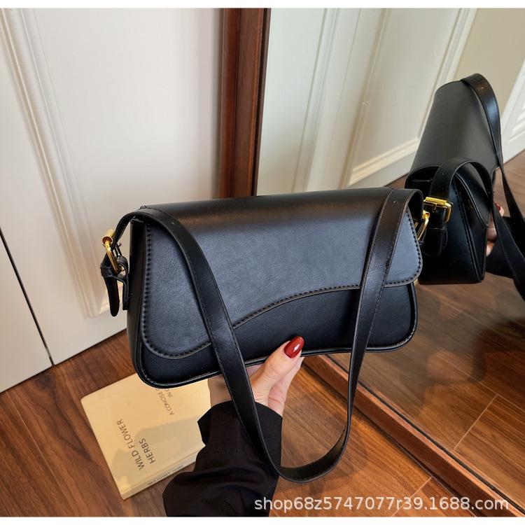 Popular Bag Women's 2025 New Retro Versatile Shoulder Armpit Bag Niche Commuter Crossbody Small Square Bag