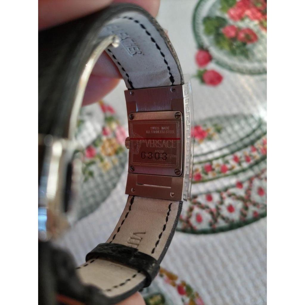 Подержанные часы Versace