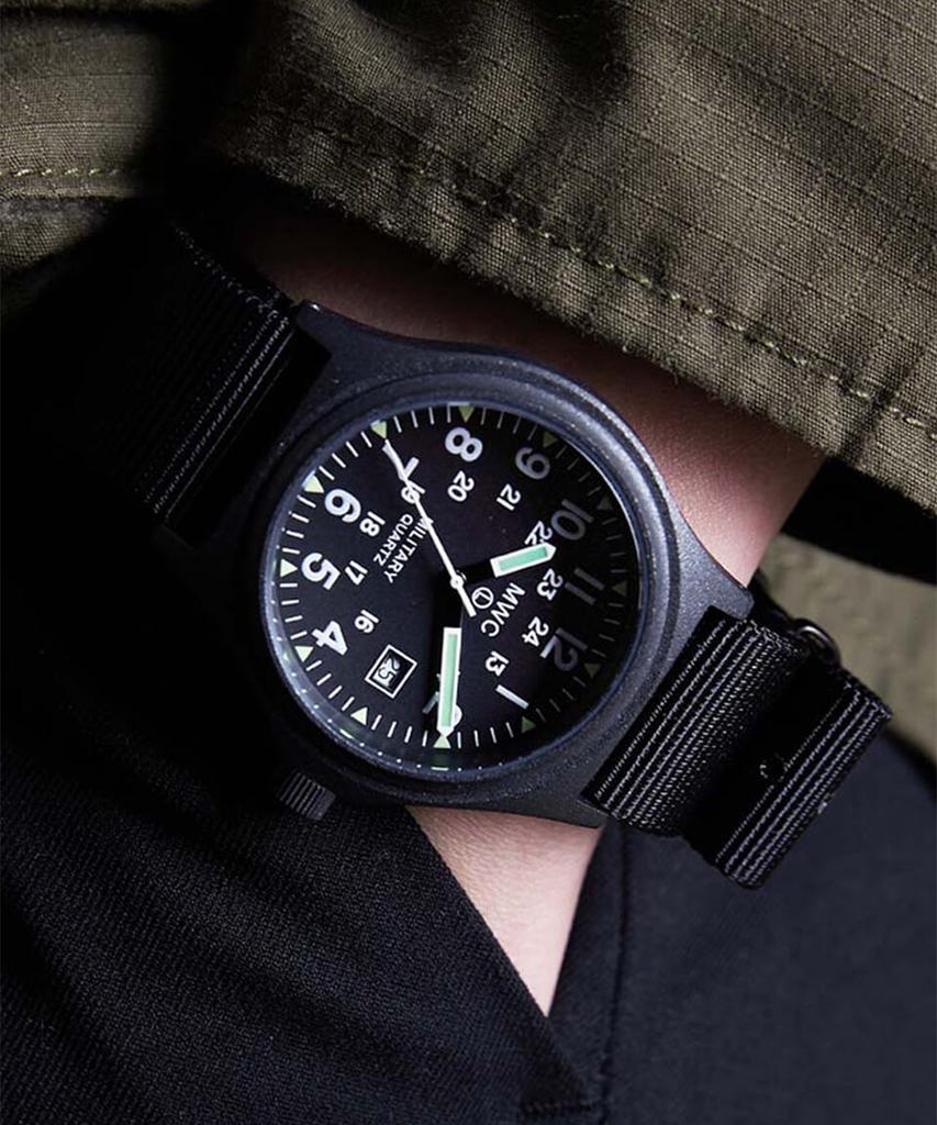 Emdeobeulyussisigye G10 Battery Hatch 24H Pvd - Black X Black