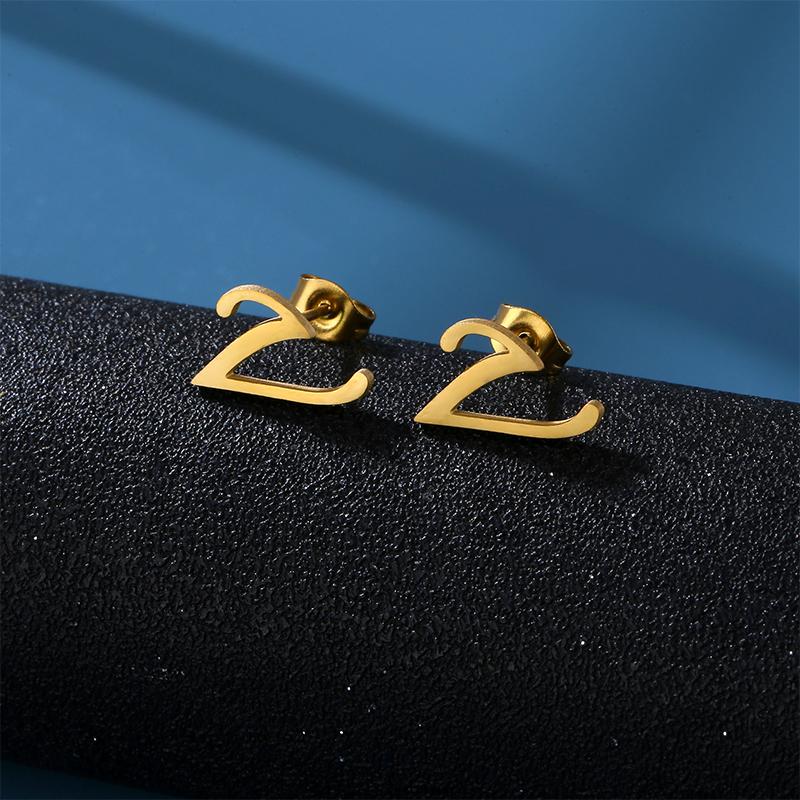 Ins Нержавеющая сталь Lucky AZ 26 Серьги с буквами алфавита Водонепроницаемые золотые серьги-гвоздики Ювелирные изделия Подарочные
