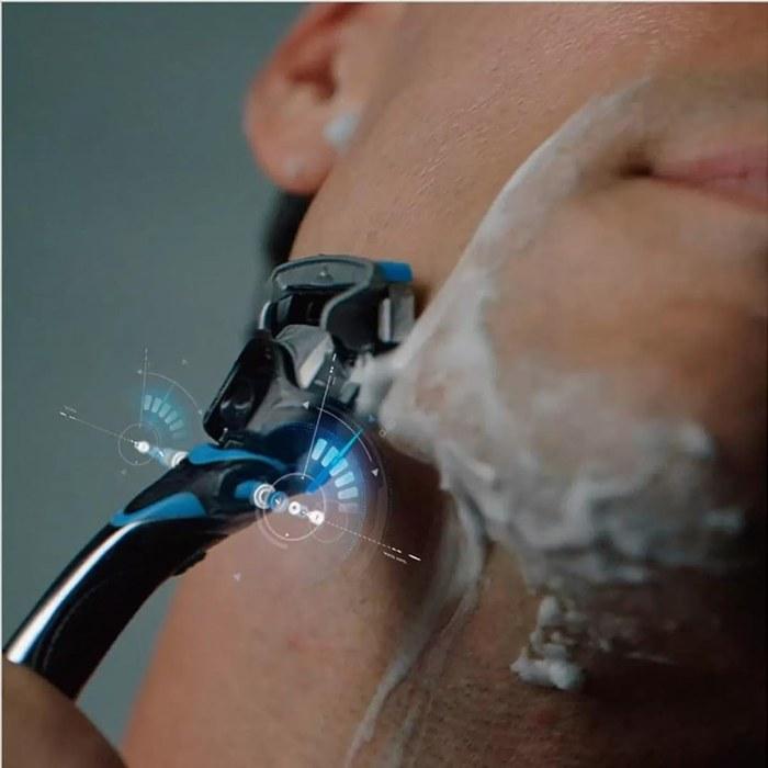 Бритва Schick Hydro 5 Custom для чувствительной кожи - 5 лезвий + 16 сменных кассет - с увлажняющим гелем - Серебристая