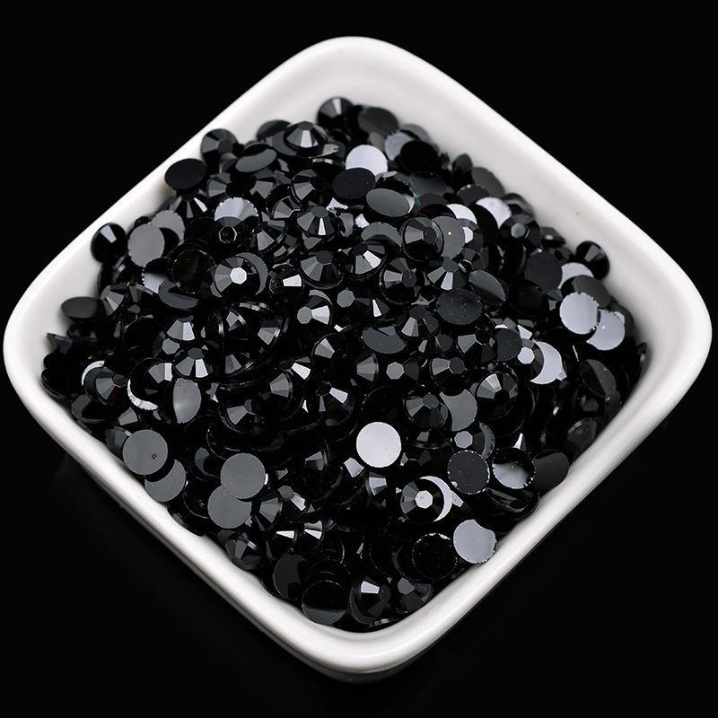 Flat Bottom Resin Diamond Beauty Sticker, Perfect for DIY Phone Cases & Nail Art. 14-cut Austrian Diamond Imitation In 2mm/3mm/4mm Sizes.