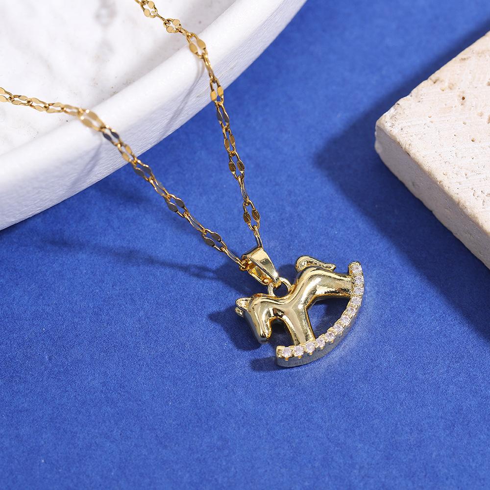 Non-Fading Luxury Maple Leaf Butterfly Clavicle Necklace