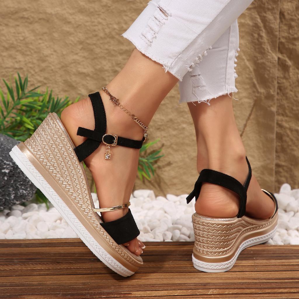 Женские сандалии Новые повседневные туфли на платформе и высоком каблуке для женщин на танкетке Роскошные модные сандалии Летние удобные сексуальные сандалии для женщин