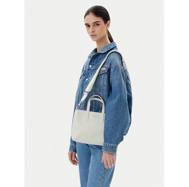 Сумка Calvin Klein Calvin Klein Ck Must Small Tote K60K612904 светло-бежевый