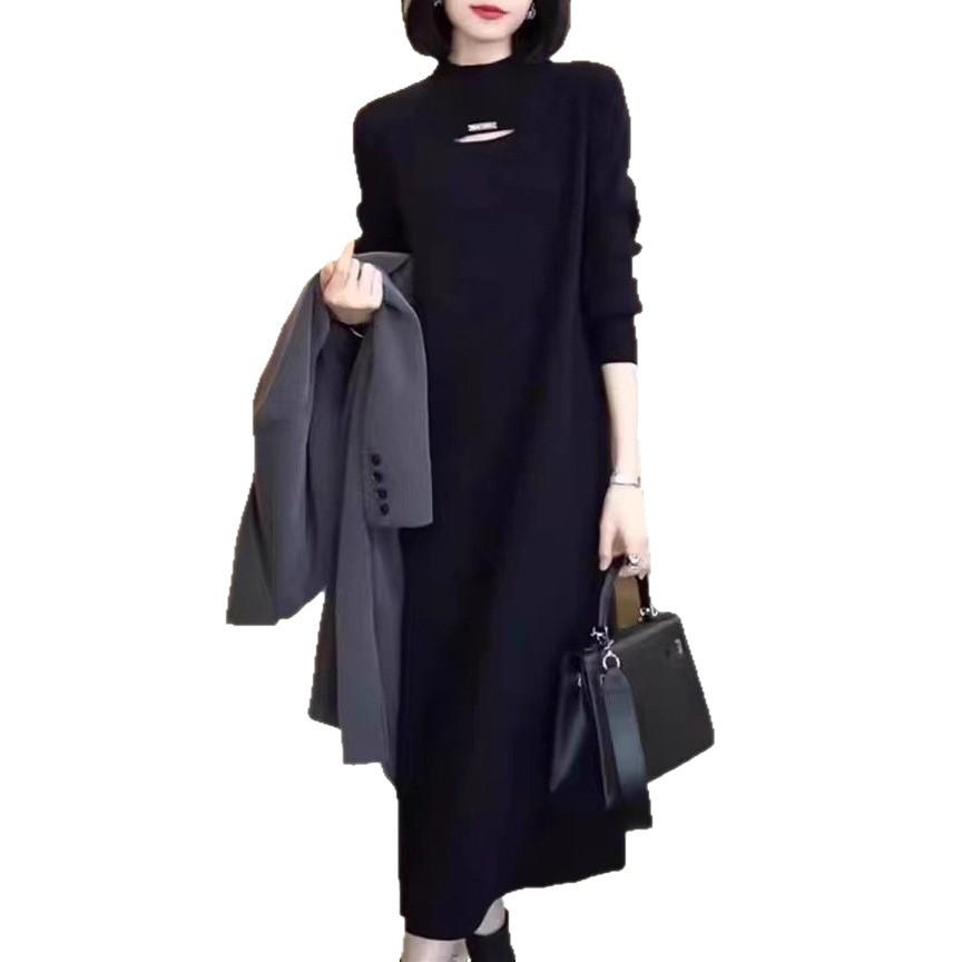 Платье с полувысоким воротником с темпераментом пальто женское осенне-зимнее средней длины свободное и стройнящее однотонное трикотажное платье-свитер